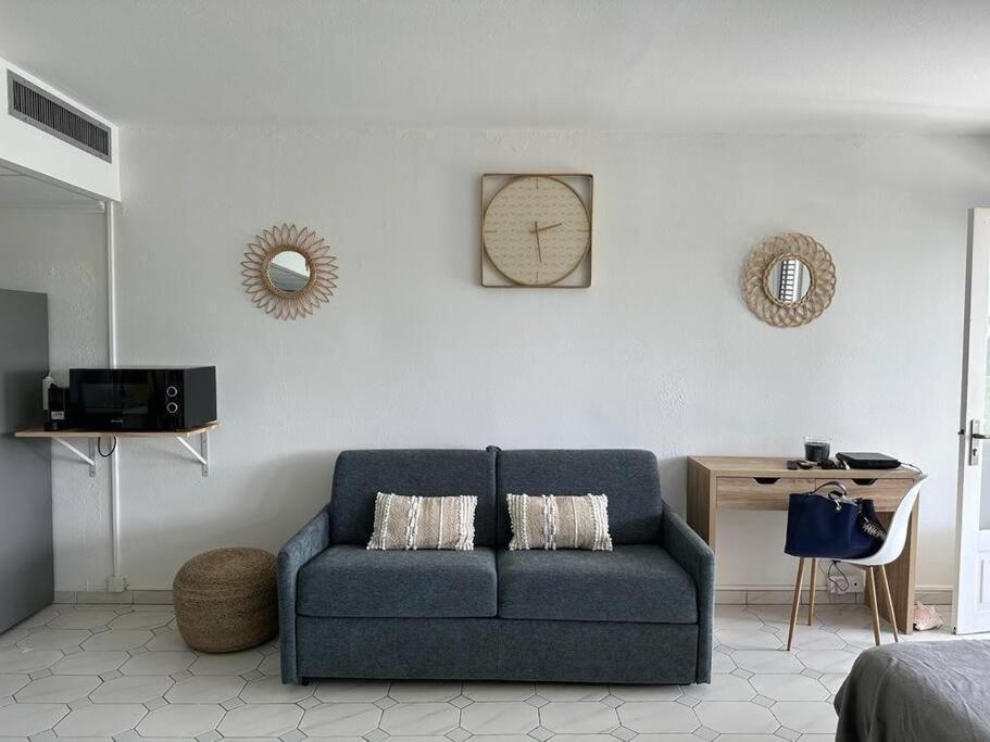 Grand Studio Zen Idealement Situe A Saint-Francois Avec Piscine Et Terrasse Eksteriør billede